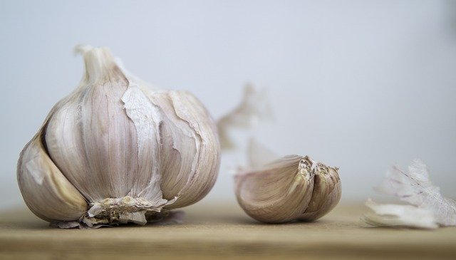 How much minced garlic is a clove?