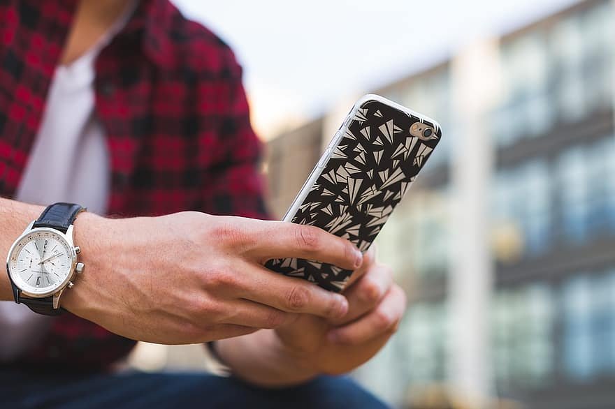 How Does A Guy Feel When You Block Him? 6 Thoughts that Go Through his Mind